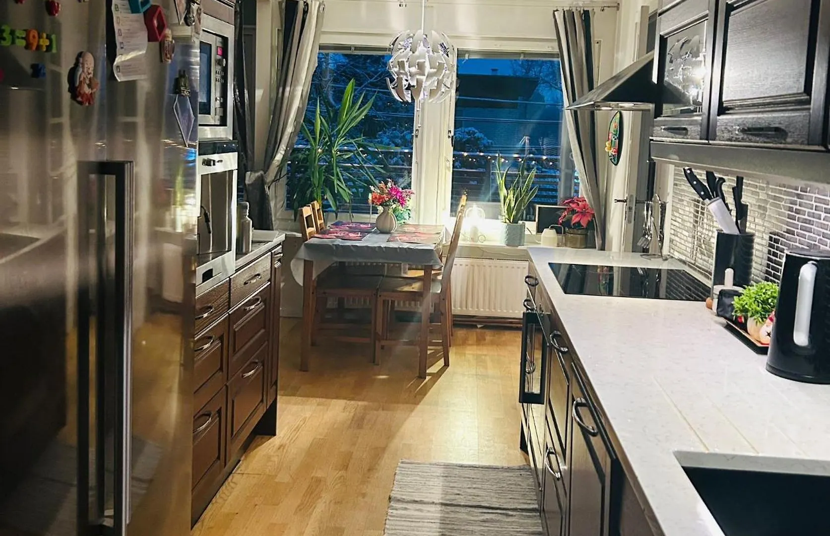 Homestay Cozy Room In A Villa With Private Bathroom And Shared Kitchen - 11Min Walking From Huddinge Station Stockholm